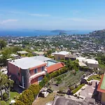 Konukevi Stefania Barano dʼIschia